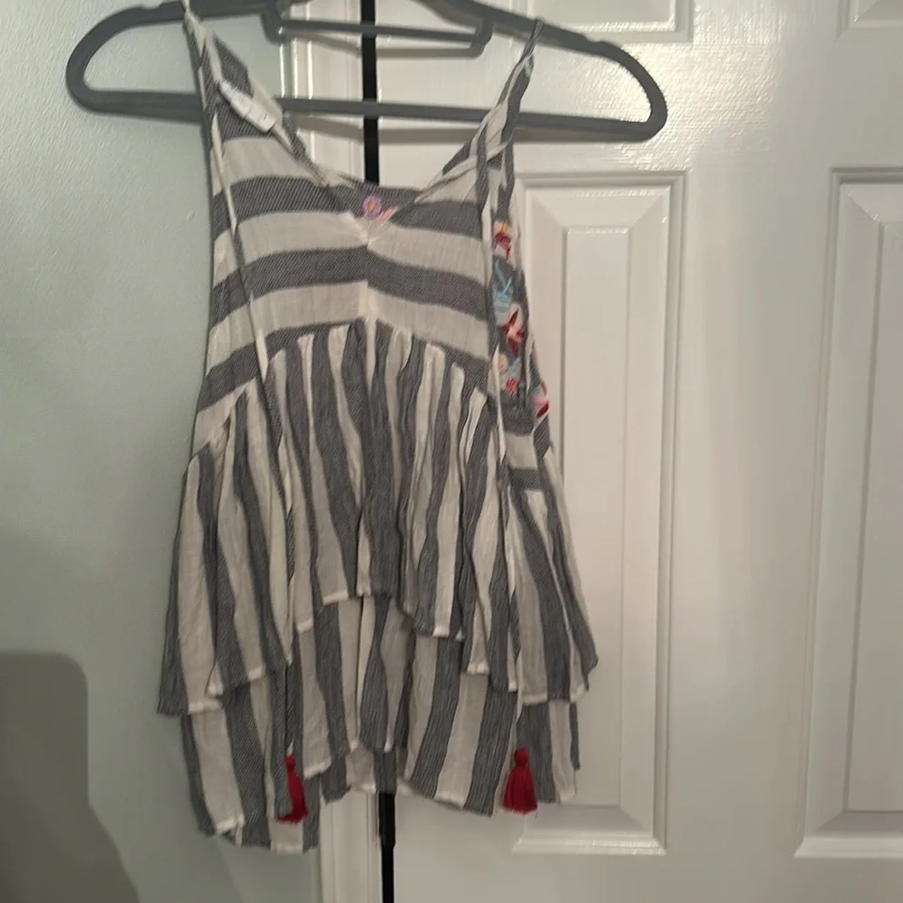 THML TOP - Picture 2 of 3